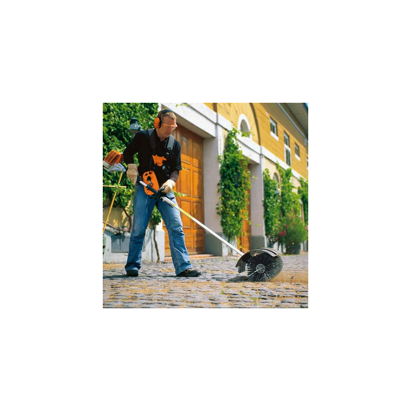 Cepillo KB-KM para el CombiSystème de STIHL